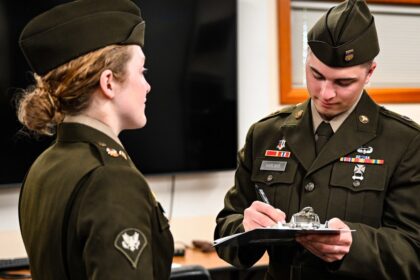 Army mulls baseball caps, collar rank, and other uniform changes