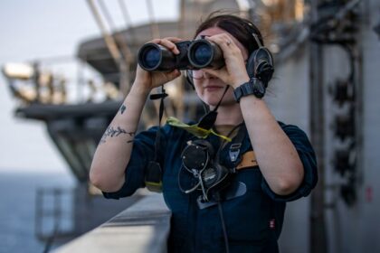 Top Navy officer says troops should expect ‘longer deployments’