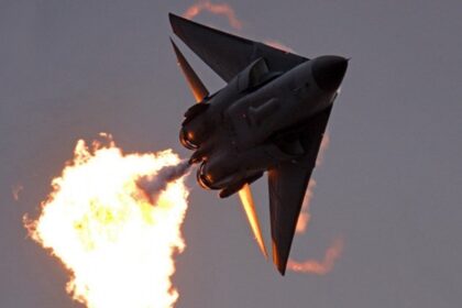 The F-111B Was Supposed to Be a US Navy Aircraft Carrier Fighter. It Exceeded 80,000 Pounds, Needed a Wingspan 7 Feet Wider Than the Air Force Version Just to Slow Down Enough to Land, and the Navy Walked Away in May 1968.