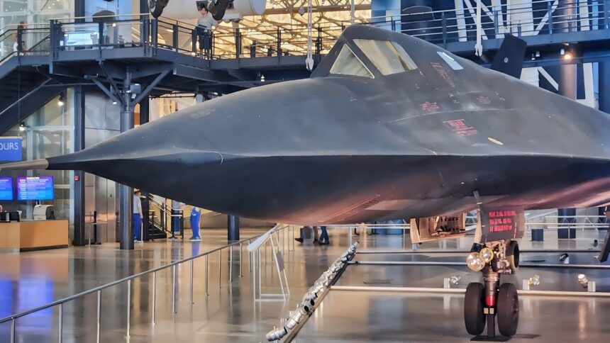 ‘Built to Leak Jet Fuel’: Mach 3 US Air Force SR-71 Blackbird Was Designed to Leak JP-7 Fuel on the Ground — The Fuselage Panels Sealed at Mach 3