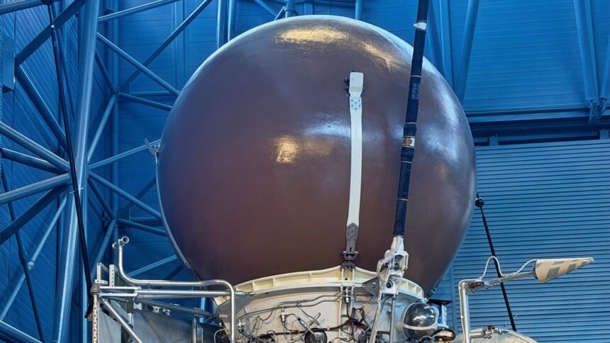In June 1985 Russia Flew 2 Balloons Through the Sulfuric Acid Clouds of Venus. They Rode 150-Mile-an-Hour Winds for 46 Hours and 11,600 Kilometers, and No Balloon Has Flown on Another Planet Since.