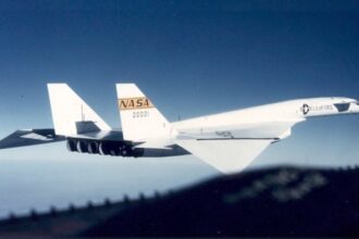 70,000 Feet and Mach 3 Performance Like No Other Bomber: The Sad Ending for the US Air Force XB-70 Valkyrie